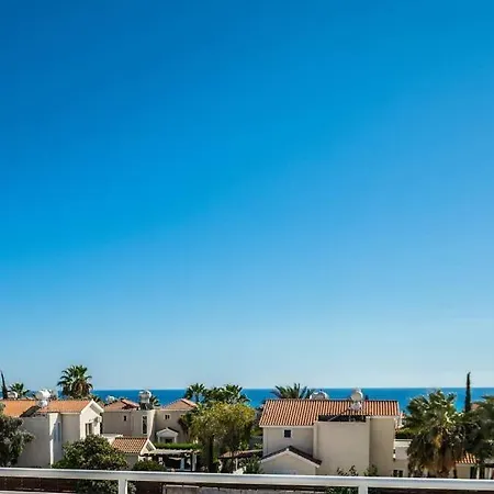 In Sleeps 6 Includes Swimming Pool Air Con And Wifi 1 2 Вилла Пейя